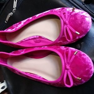 Forever 21 pink velvet flats size 8